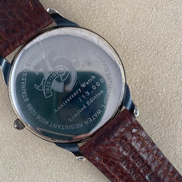 Eddie Bauer 75th Anniversary Men's Watch with Wooden Box and Pin - Picture 5 of 8